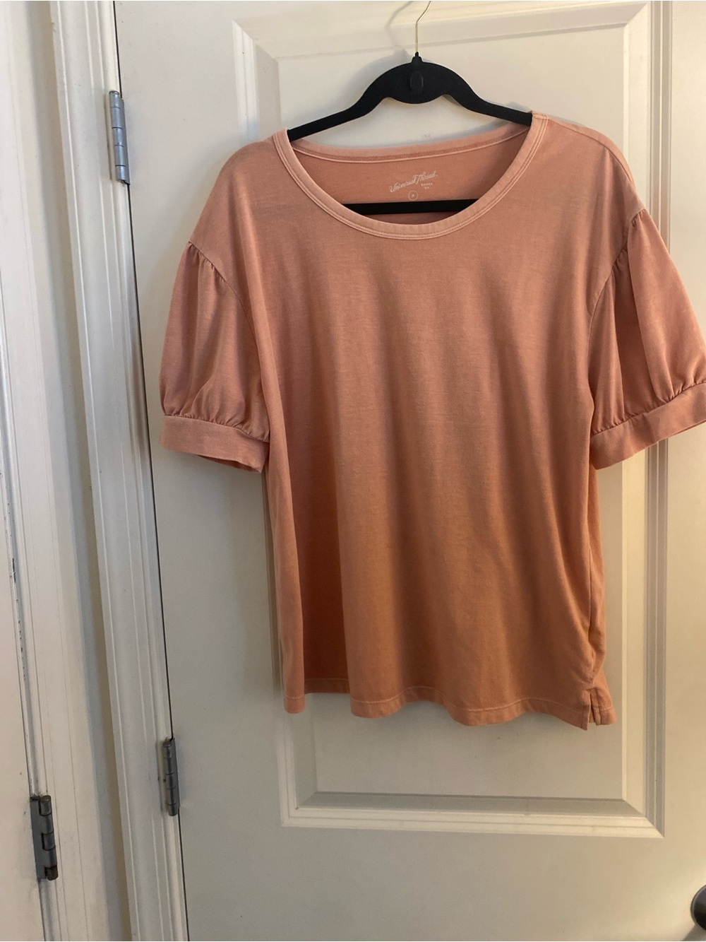 Women's Peach Puff Sleeve Crewneck Top